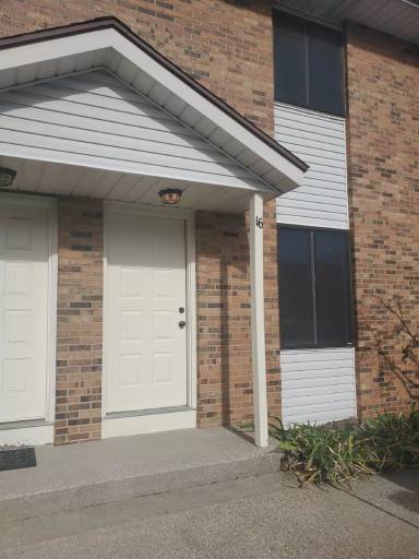 Main picture of 307 Riley St - 16