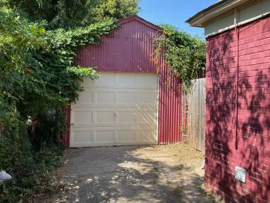 Main picture of 107 W Mimosa Dr
