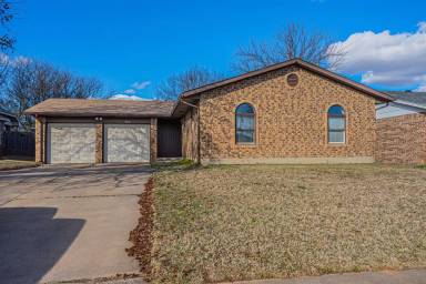 Main picture of 4721 SE 50th St