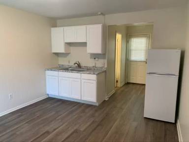 Main picture of 10 Belchertown Rd
