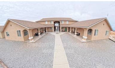 Main picture of 2321 E Calvada Blvd