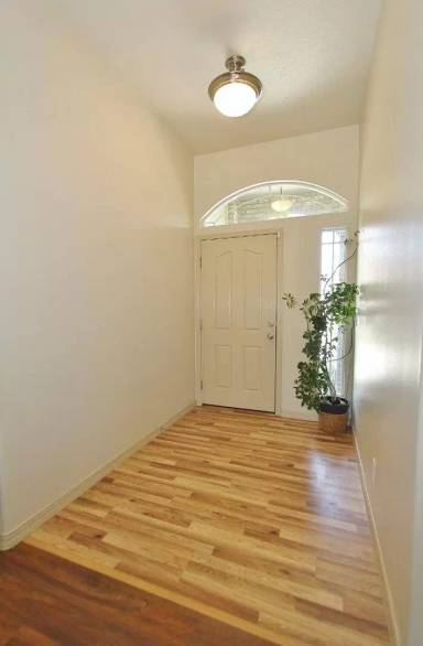 Main picture of 2074 S Tollgate Way