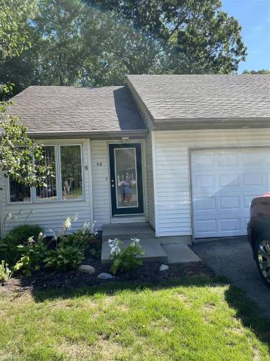 Main picture of 57 Whispering Woods Dr