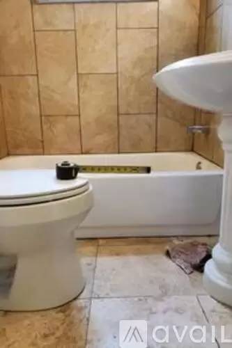 Main picture of 2544 Gladiolus St