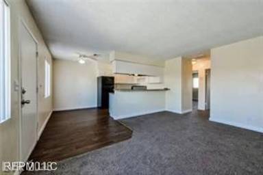 Main picture of 4940 E Owens Ave