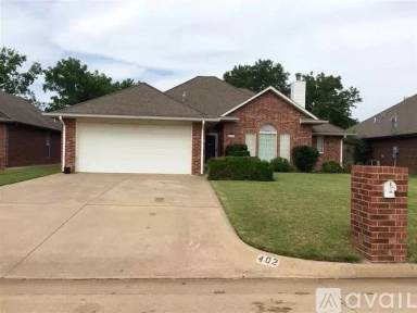 Main picture of 402 Oakdale Dr