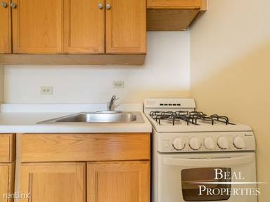 Main picture of 1050 W George St
