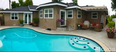 Main picture of 4835 Ryland Ave