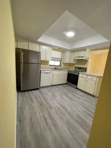 Main picture of 2704 SW Santa Barbara Pl