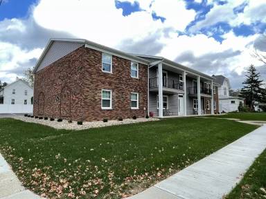Main picture of 331 W. Washington St. - 2