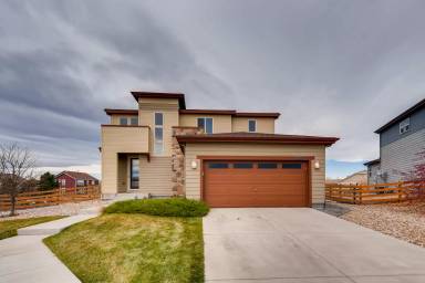 Main picture of 10057 Quintero St