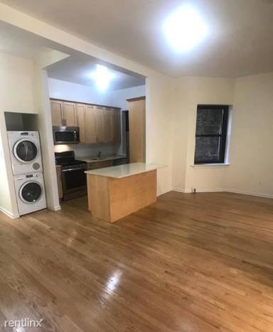 Main picture of 212 Grand St