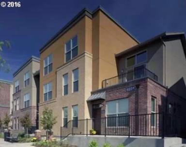 Main picture of 6243 NE Carillion Dr