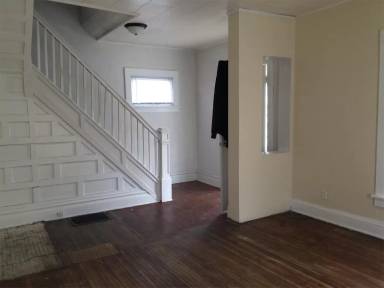 Main picture of 203 Cutler St