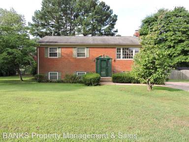 Main picture of 234 N Randolph Rd
