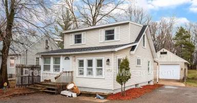 Main picture of 1255 County Road C E