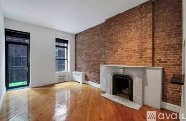 Main picture of 448 W 54th St