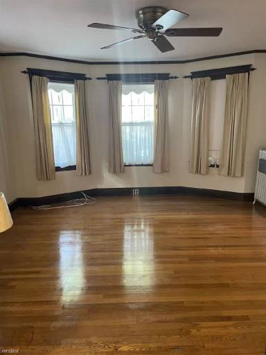 Main picture of 26 Sterling St