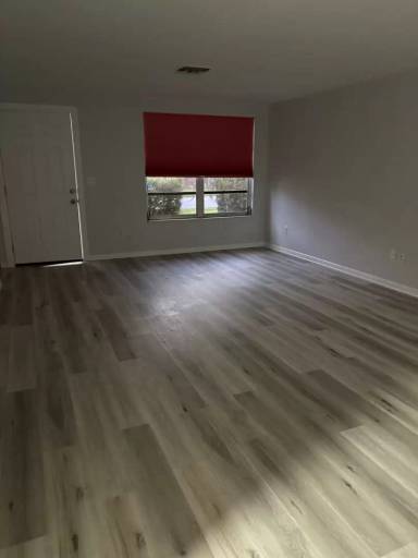 Main picture of 2221 Danforth Ave