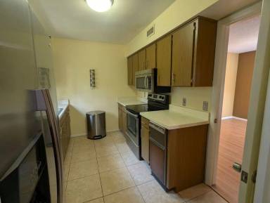 Main picture of 223 Crown Oaks Way