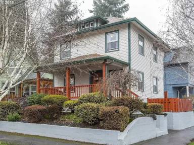 Main picture of 1537 SE Glenwood St
