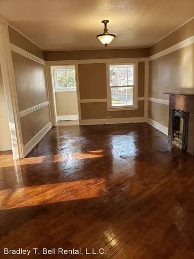 Main picture of 1319 Lucas St