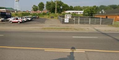 Main picture of 900 Memorial Blvd