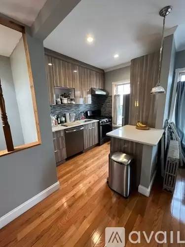 Main picture of 2149 38th St