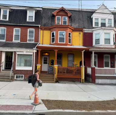 Main picture of 330 E New St