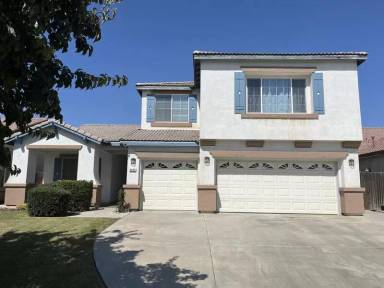 Main picture of 6806 Savannah Falls Dr