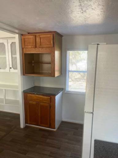 Main picture of 931 Linden Ave