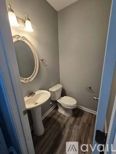 Main picture of 1601 Mount Rainer Dr