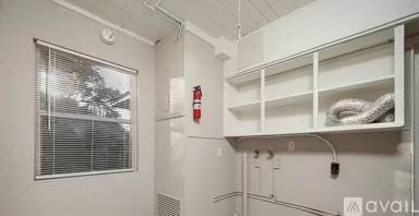 Main picture of 319 NW 16th Ave