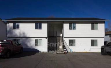 Main picture of 375 Golden St