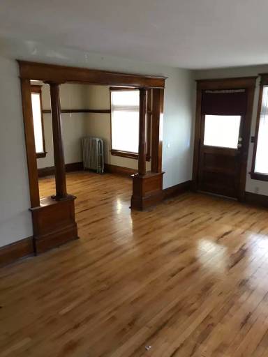 Main picture of 123 Wayzata St