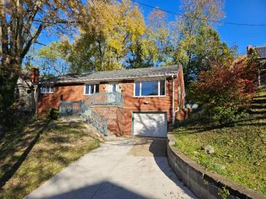 Main picture of 1221 Methyl St