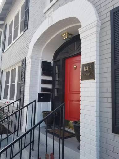 Main picture of 1802 W Gramercy Pl