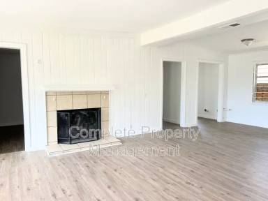 Main picture of 308 Echo Dr
