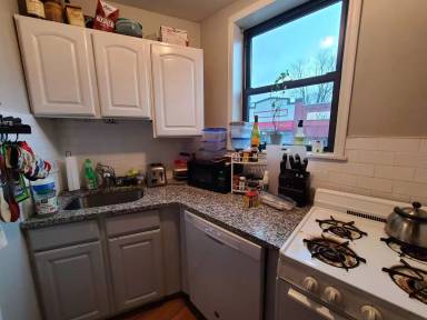Main picture of 1706 Commonwealth Ave