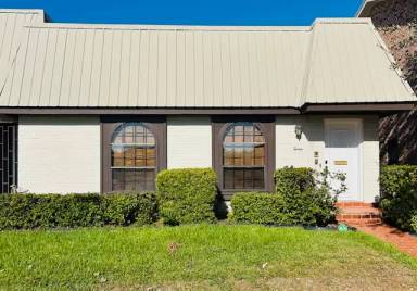 Main picture of 2036 S 5th St