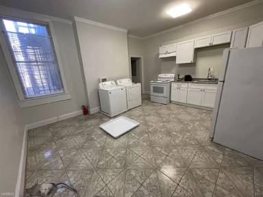Main picture of 1226 W Lafayette Ave