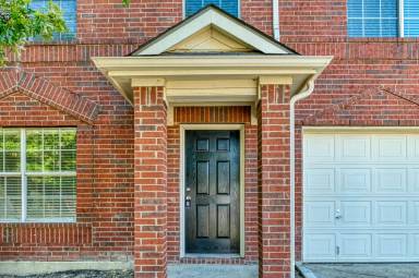 Main picture of 3001 Sawgrass Dr