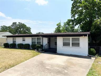 Main picture of 470 Highland Blvd