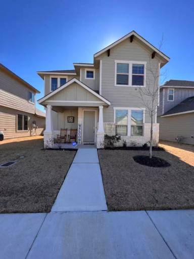 Main picture of 808 Mineral Wells Ln