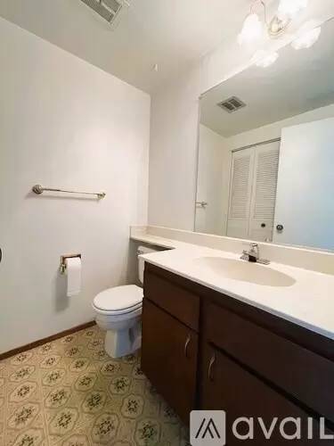 Main picture of 556 Windward Way