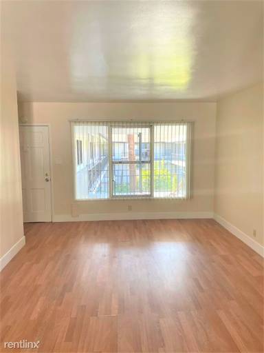 Main picture of 170 S Chester Ave