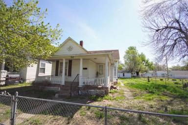 Main picture of 312 NE Wilson Ave