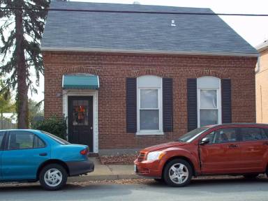 Main picture of 506 W 5th St