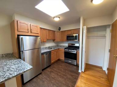 Main picture of 2230 N Orchard