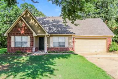 Main picture of 7444 Holly Grove Dr